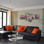 Apartment mit Meeresblick